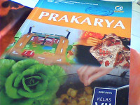Image of Paket Prakarya Kelas 7 revisi k13